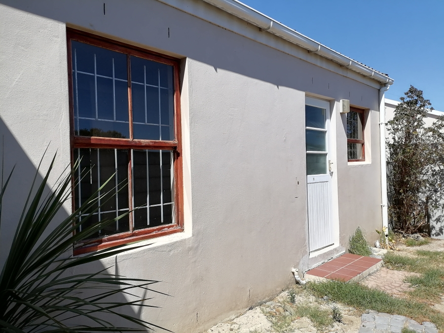 2 Bedroom Property for Sale in Guldenland Western Cape